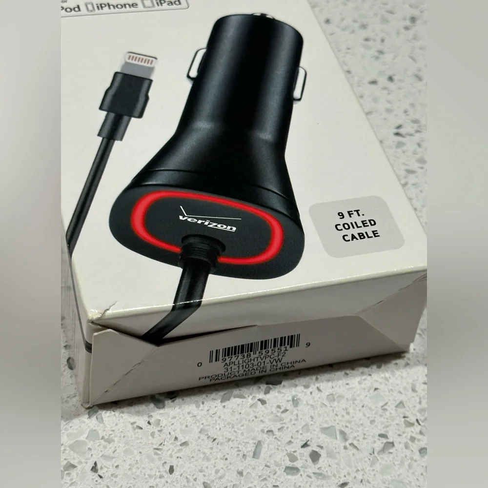 Verizon Vehicle Charger NIB Lightning Cable 9ft Coiled iPhone iPad